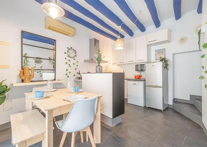 Can Quico-Casa Con Encanto En El Centro, Junto A La Bahia, Parking Publico Proximo